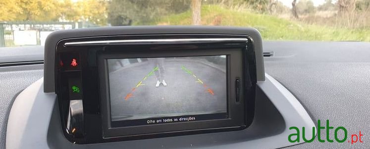 2012' Renault Megane photo #3