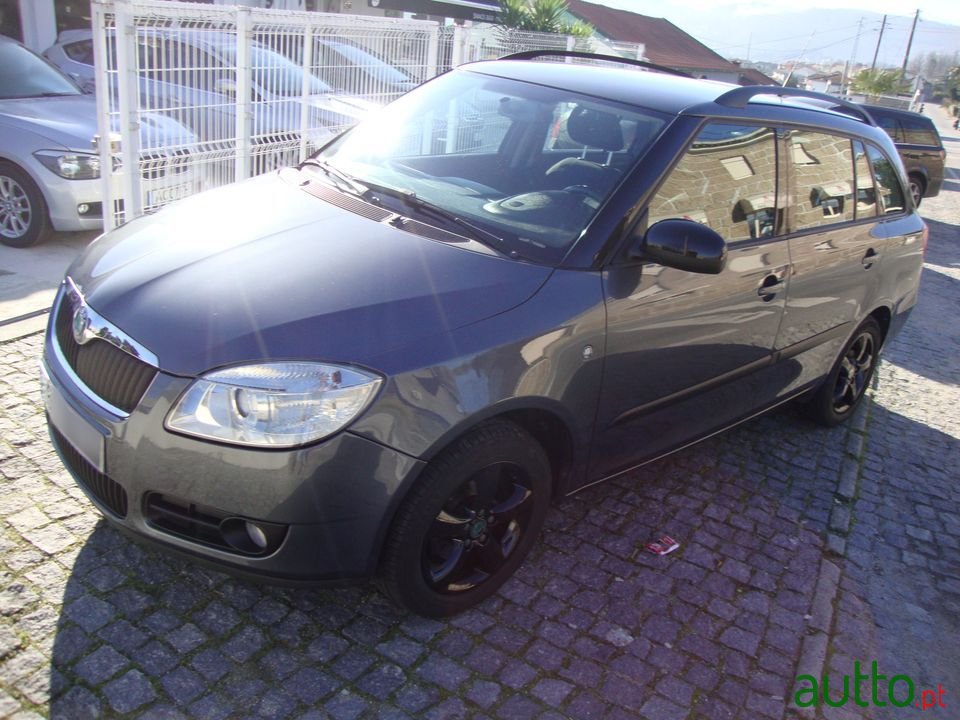 2010' Skoda Fabia photo #5
