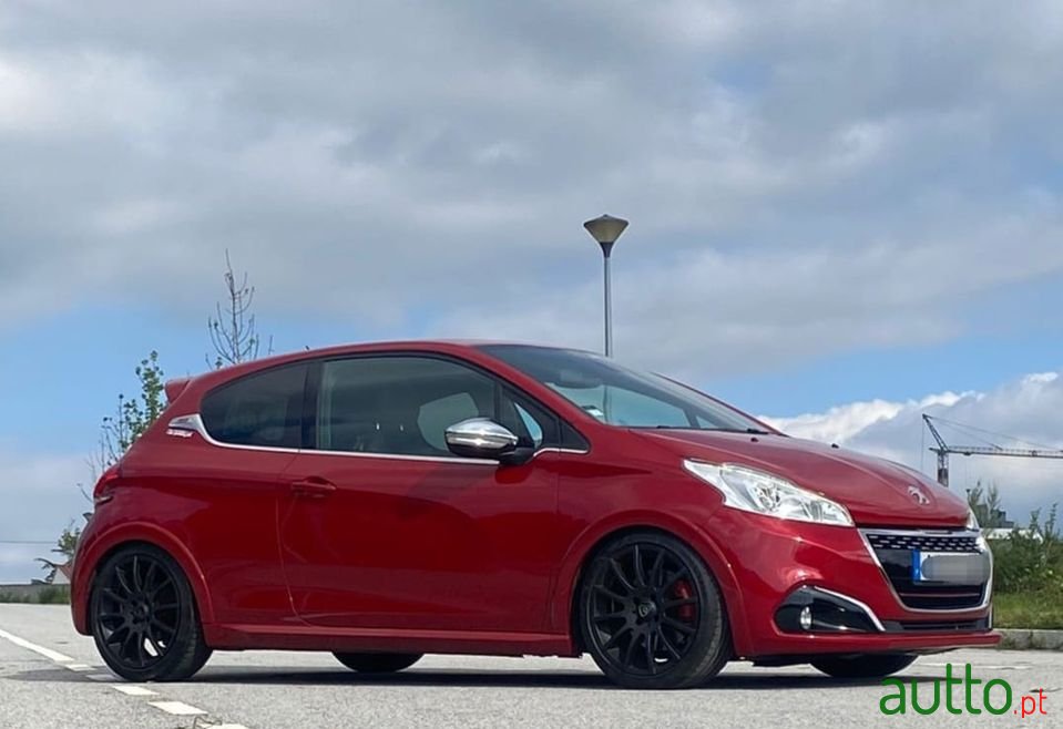 2016' Peugeot 208 photo #6
