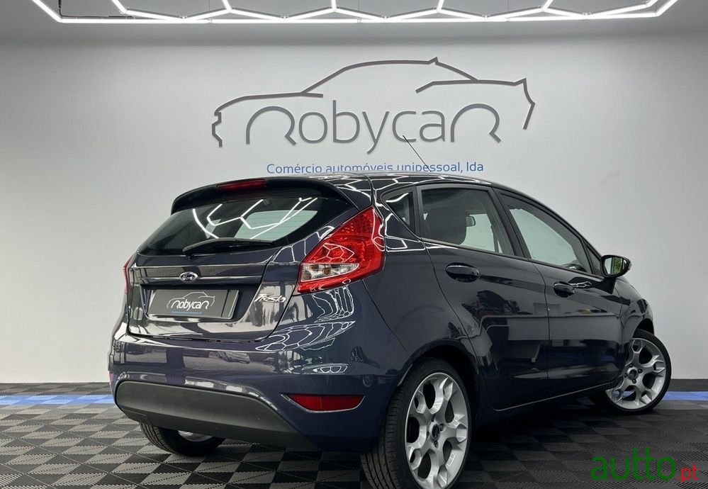 2012' Ford Fiesta 1.25 Techno 124G photo #6