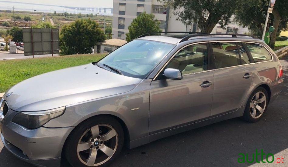 2005' BMW 525 Carrinha photo #4