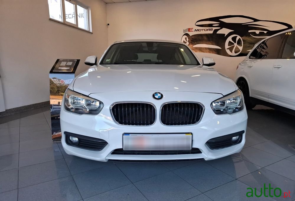 2015' BMW Série 1 D Advantage photo #2