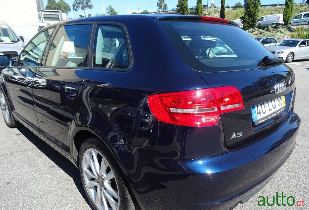 2011' Audi 2.0 TDi Attraction photo #2