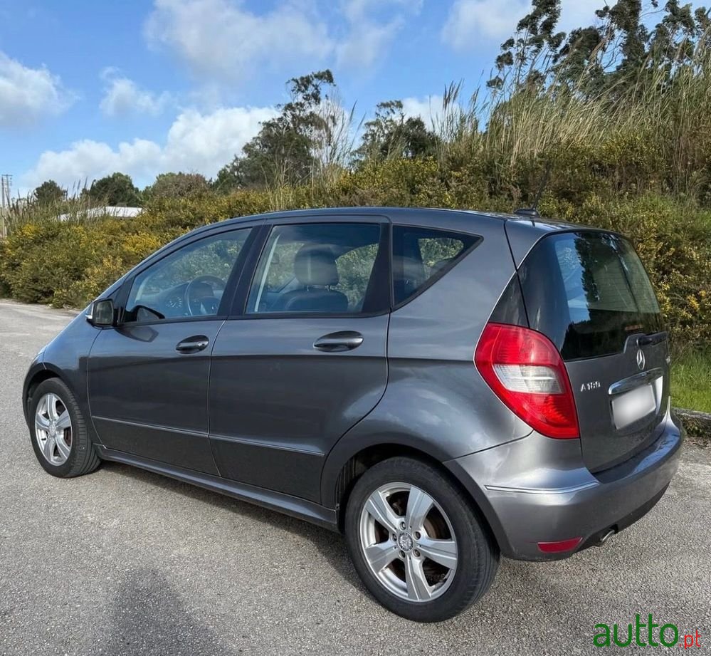 2009' Mercedes-Benz Classe A Cdi Avantgarde photo #4