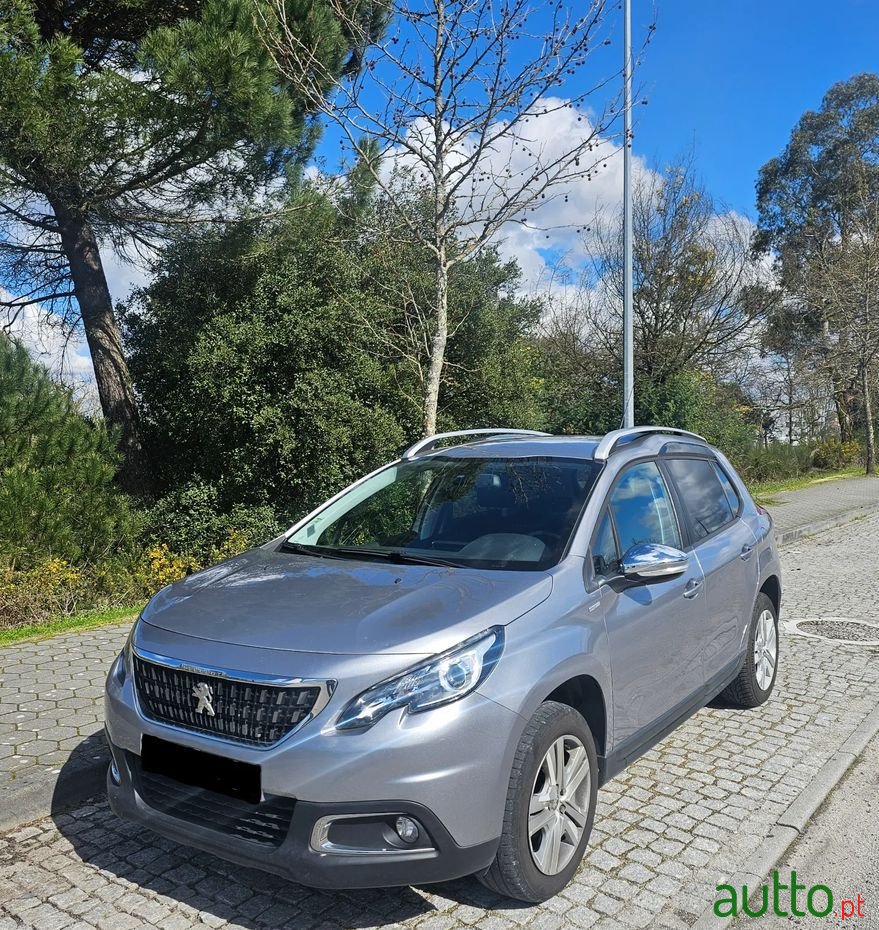 2018' Peugeot 2008 photo #1