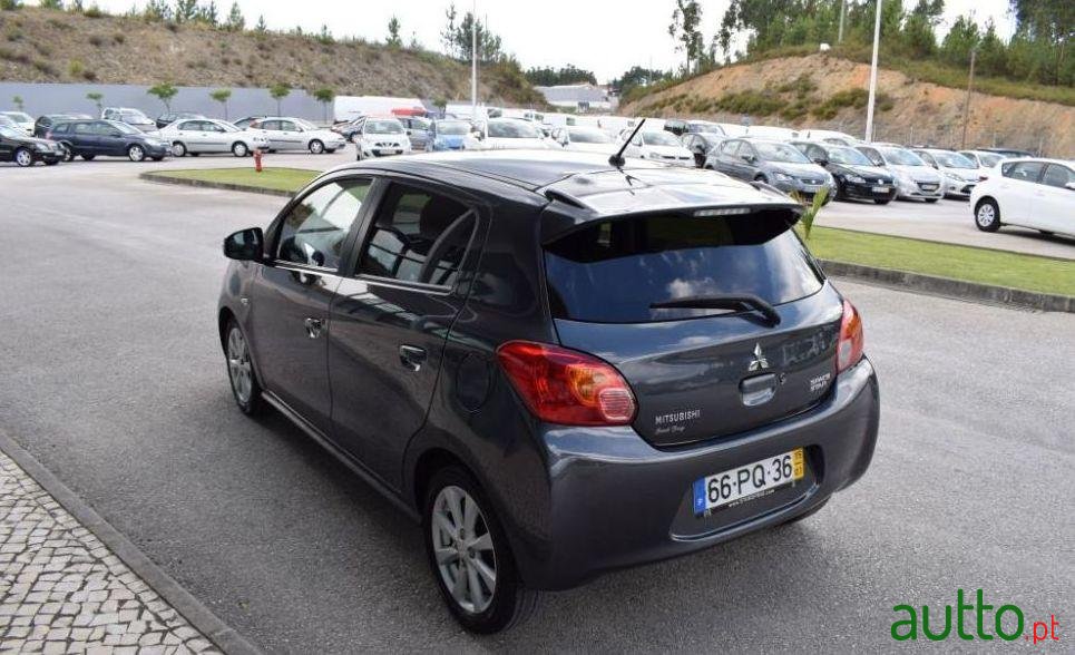 2015' Mitsubishi Space Star photo #1