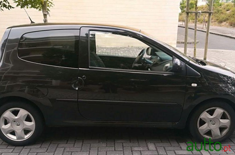2011' Renault Twingo photo #3