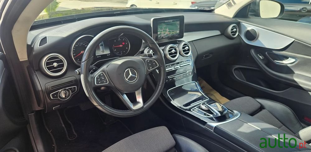 2017' Mercedes-Benz Classe C photo #5