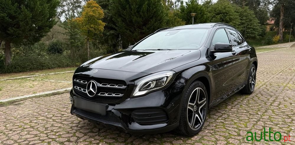 2020' Mercedes-Benz Classe Gla photo #3