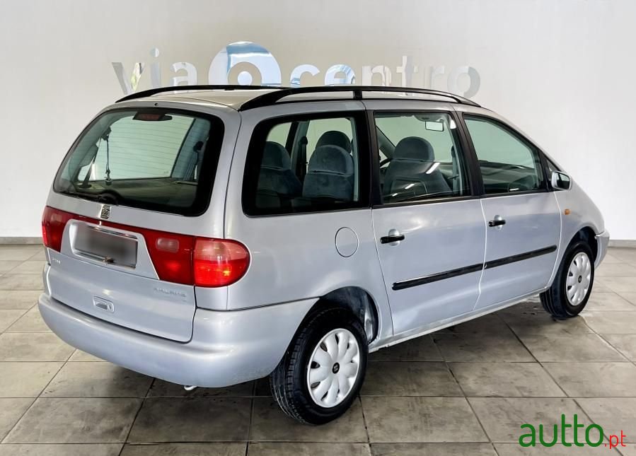 1999' SEAT Alhambra 1.9 Tdi Prestige photo #2