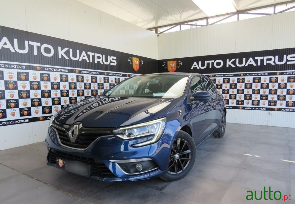 2019' Renault Megane photo #1