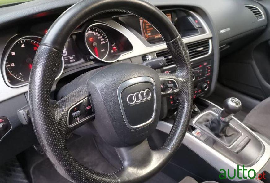 2010' Audi A5 Sportback photo #3