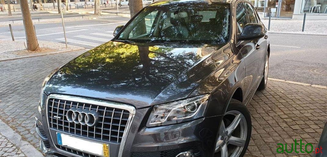 2010' Audi Q5 2.0 Tdi S Line photo #2