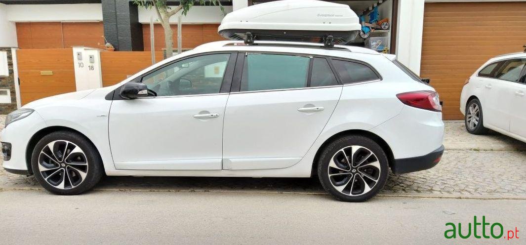 2013' Renault Megane Sport Tourer photo #1