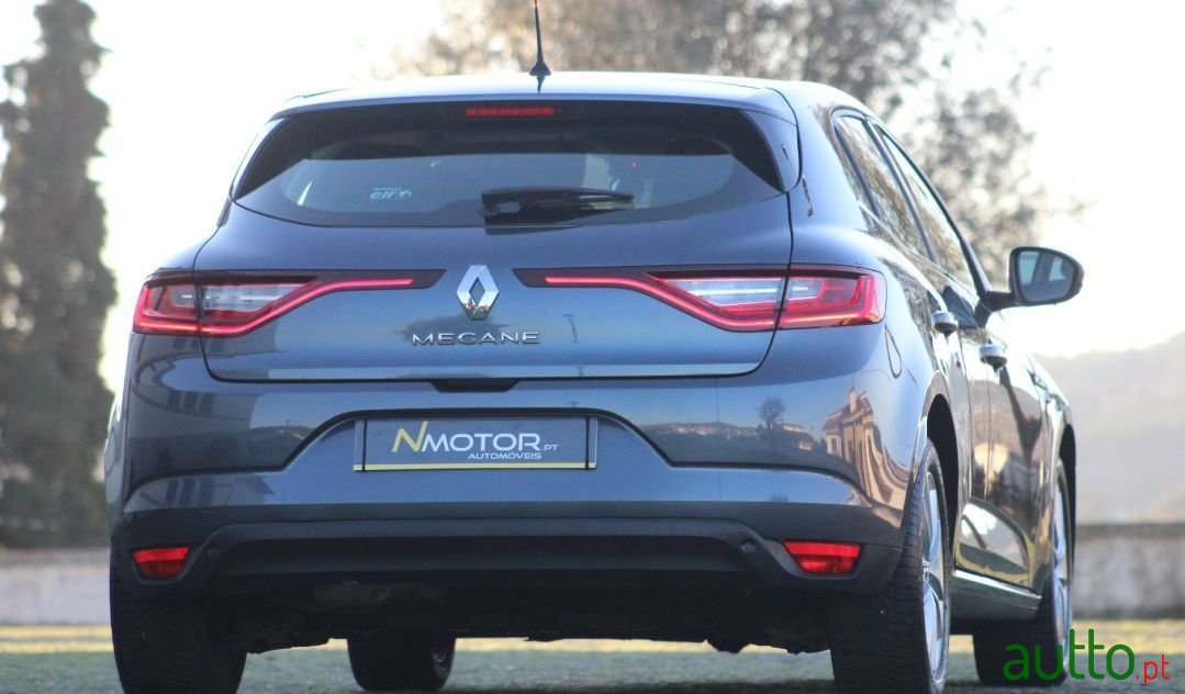 2019' Renault Megane photo #2