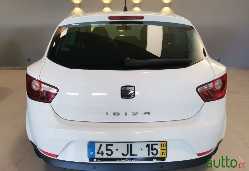 2010' SEAT Ibiza photo #4