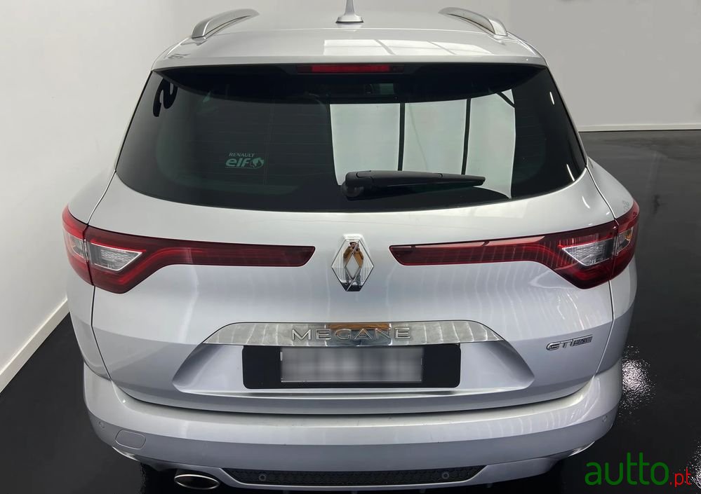 2018' Renault Megane Sport Tourer photo #3