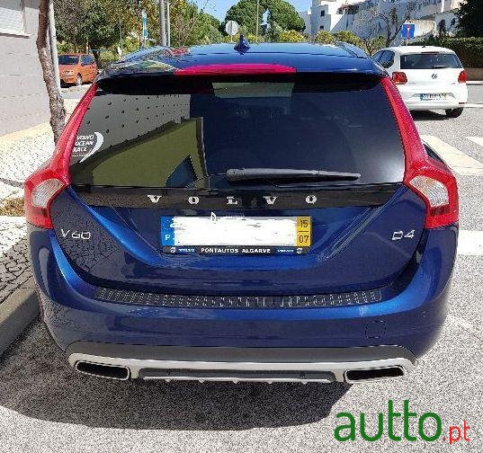 2015' Volvo V60 2.0 D4 Vor photo #2