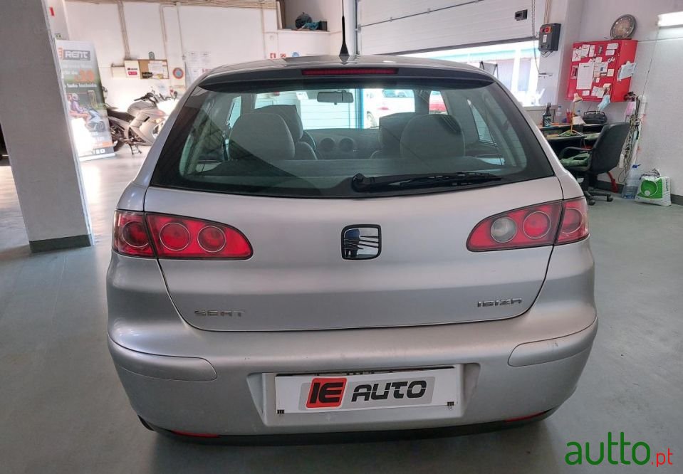 2003' SEAT Ibiza photo #3