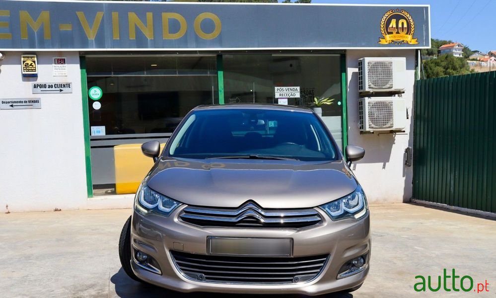 2017' Citroen C4 photo #2