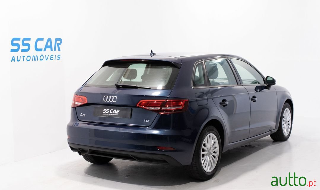 2017' Audi A3 Sportback photo #2