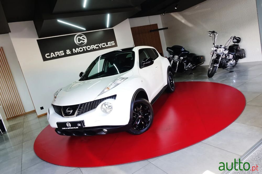 2012' Nissan Juke photo #2