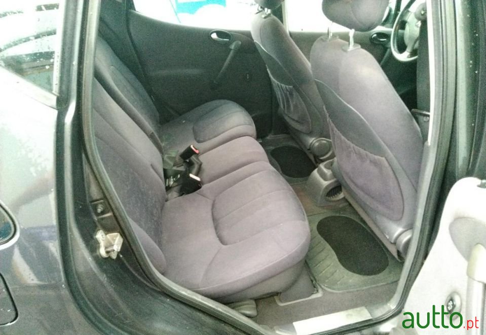 1998' Mercedes-Benz A-140 photo #4