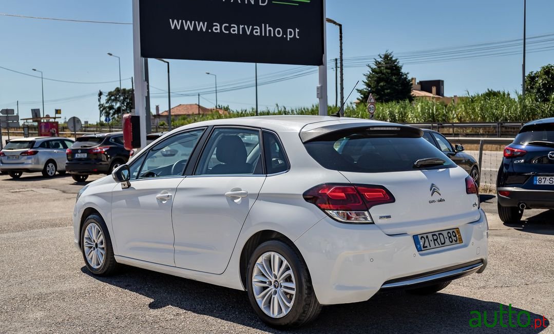 2016' Citroen C4 photo #6