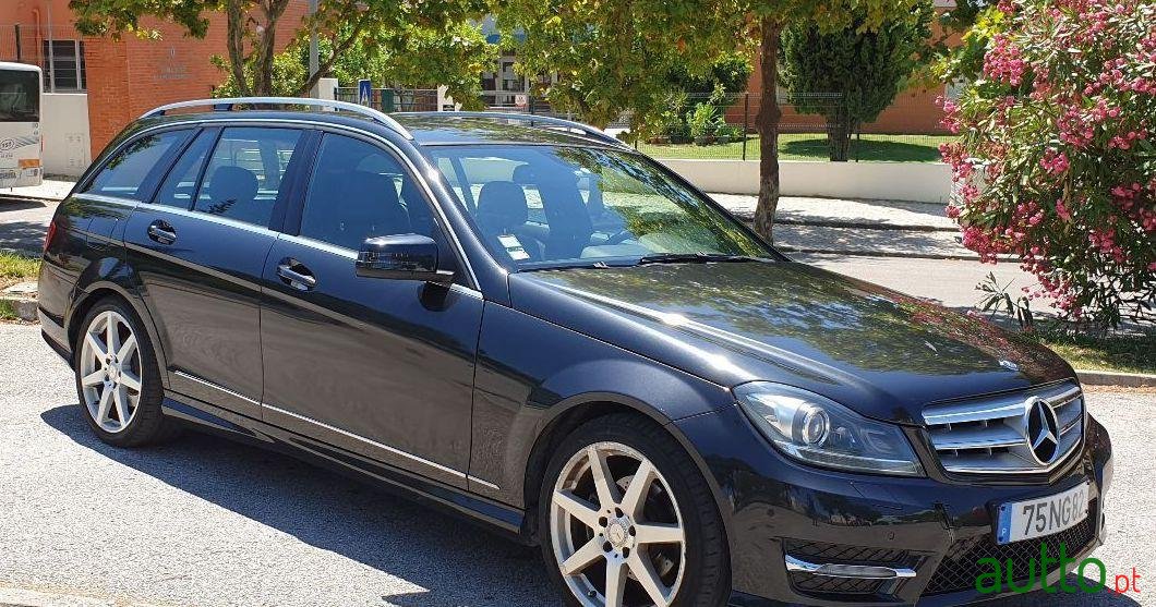 2012' Mercedes-Benz C-250 Avantgarde photo #2