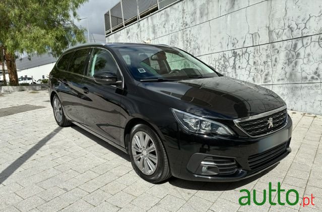 2021' Peugeot 308 Sw photo #4