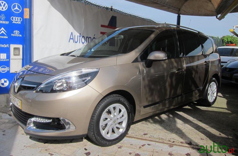 2015' Renault Grand Scenic 1.5 dCi Dynamique S SS photo #2