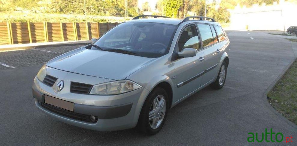 2003' Renault Megane Break photo #2