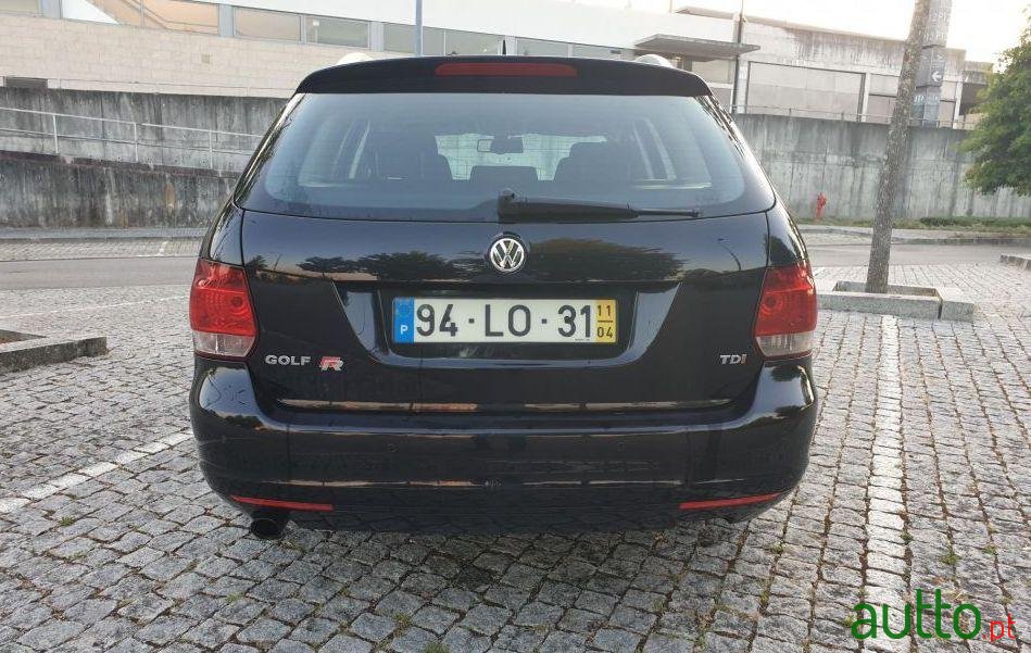 2011' Volkswagen Golf Variant photo #2