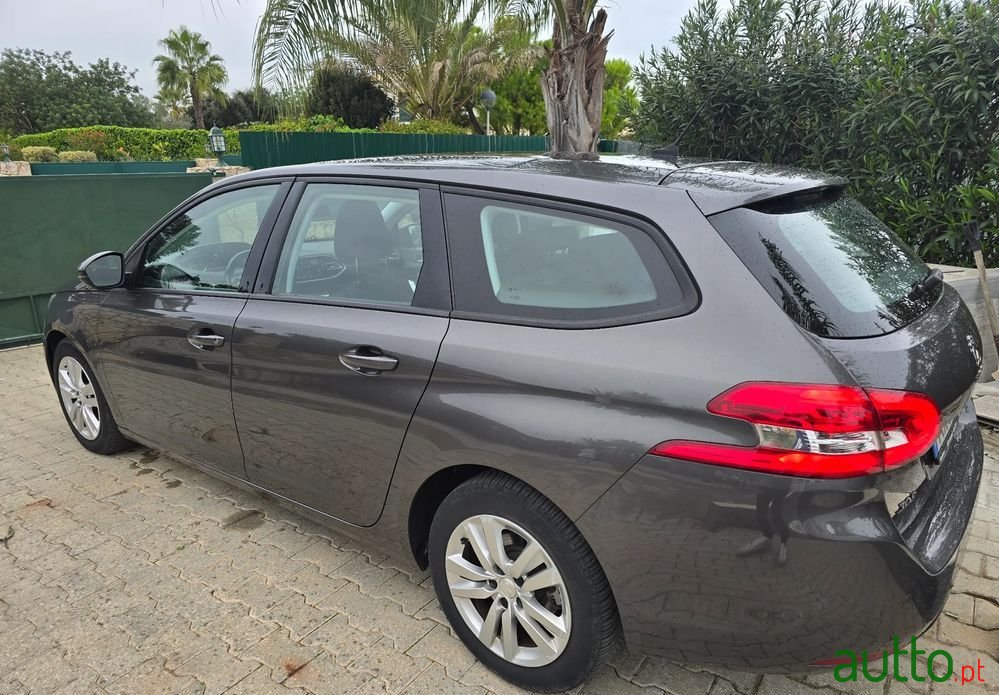 2018' Peugeot 308 Sw photo #4