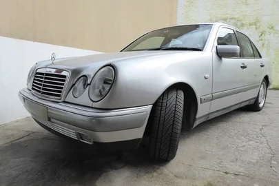 1998' Mercedes-Benz Classe E