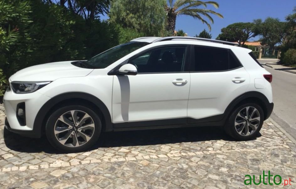 2018' Kia Stonic 1.0 Tdgi photo #3