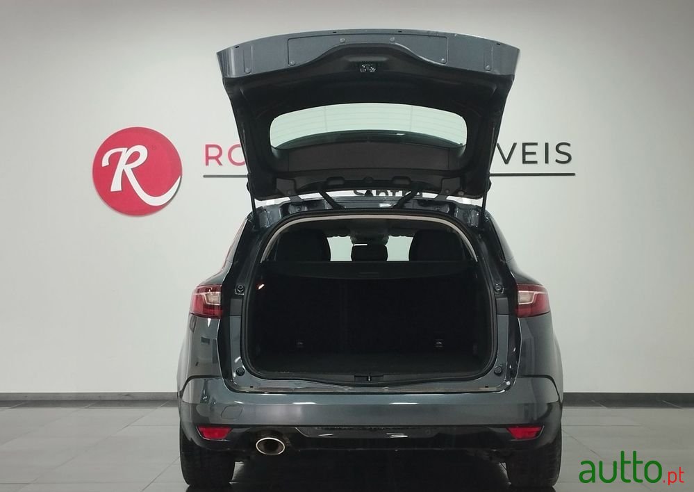 2018' Renault Megane Sport Tourer photo #5