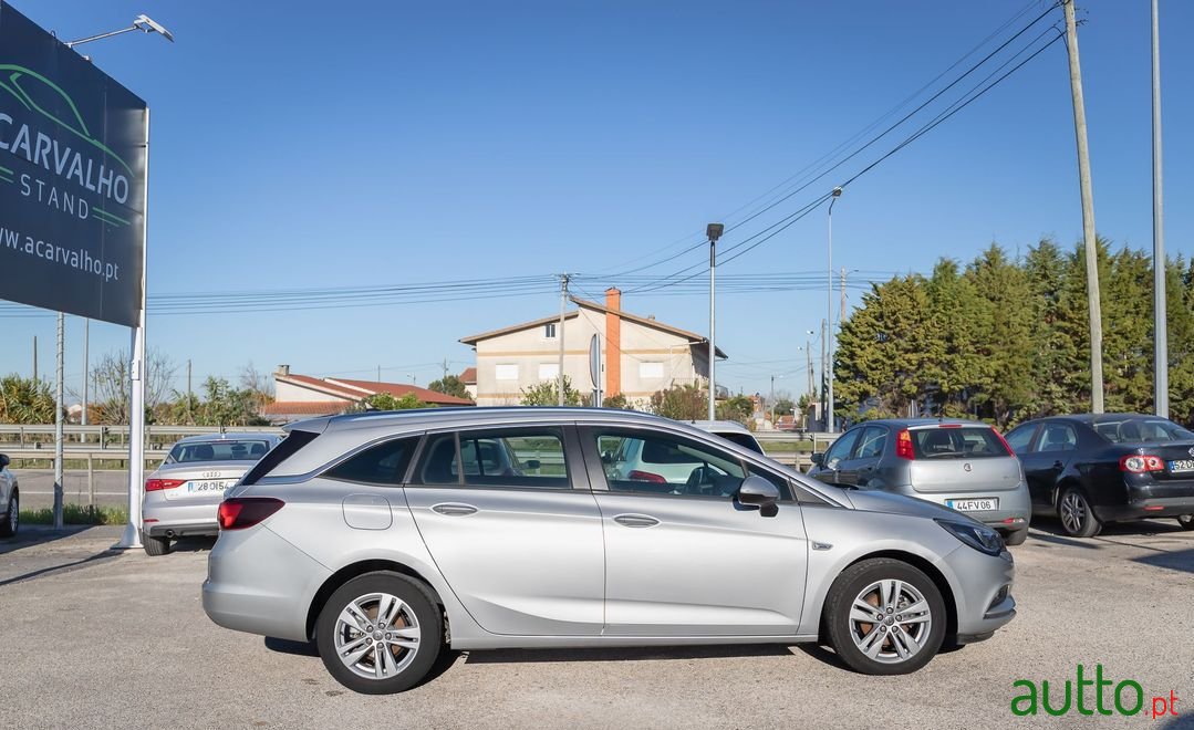 2016' Opel Astra Sports Tourer photo #3