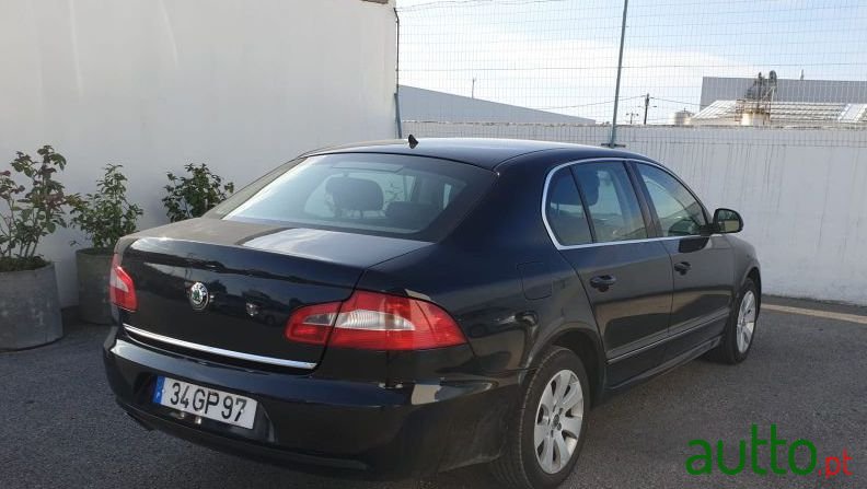 2008' Skoda Superb photo #1