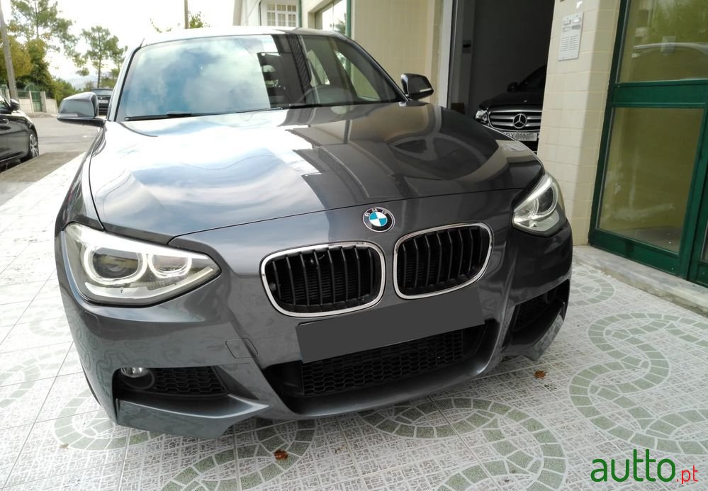 2012' BMW Série 1 D Pack M photo #2