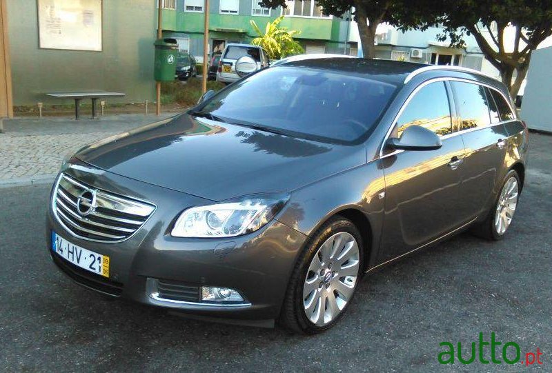 2009' Opel Insignia Sports Tourer photo #1