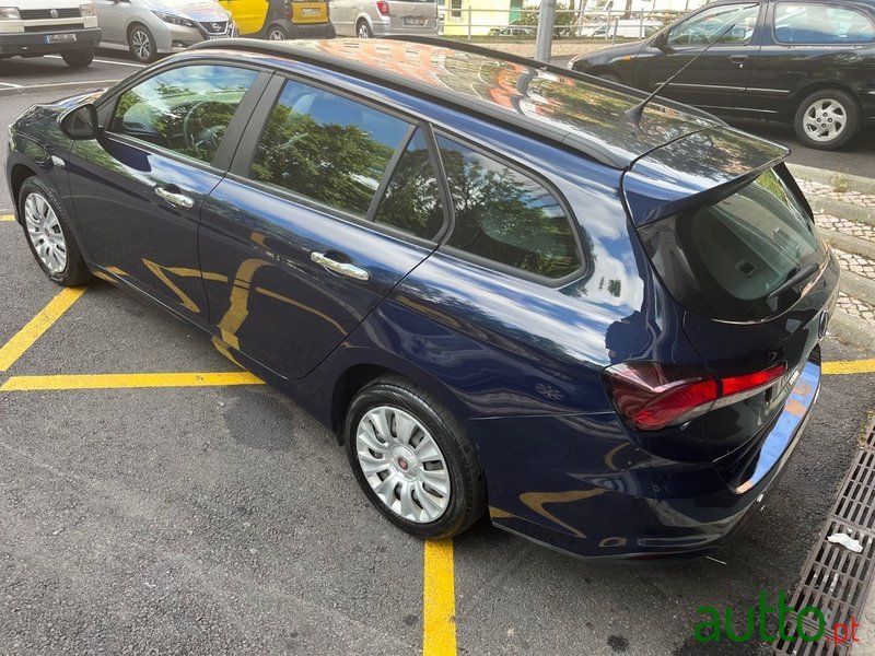 2018' Fiat Tipo Station Wagon photo #6