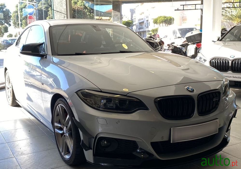 2017' BMW 220 D Pack M photo #6