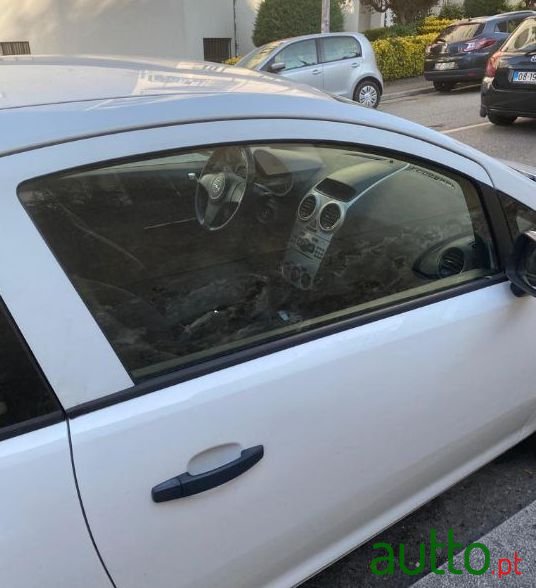 2008' Opel Corsa photo #2