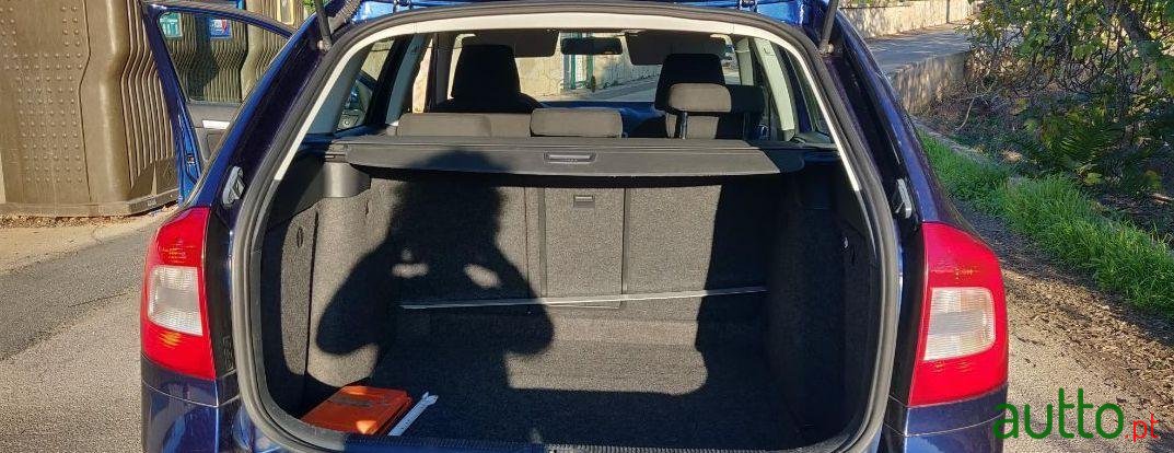 2009' Skoda Octavia Break photo #1