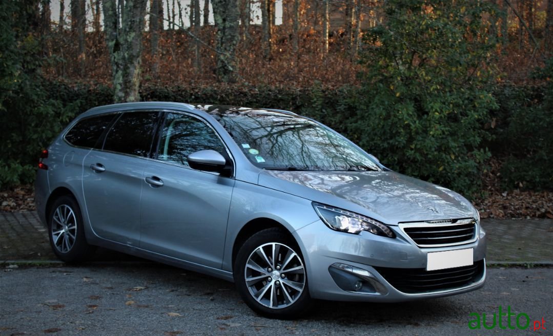 2016' Peugeot 308 Sw photo #1