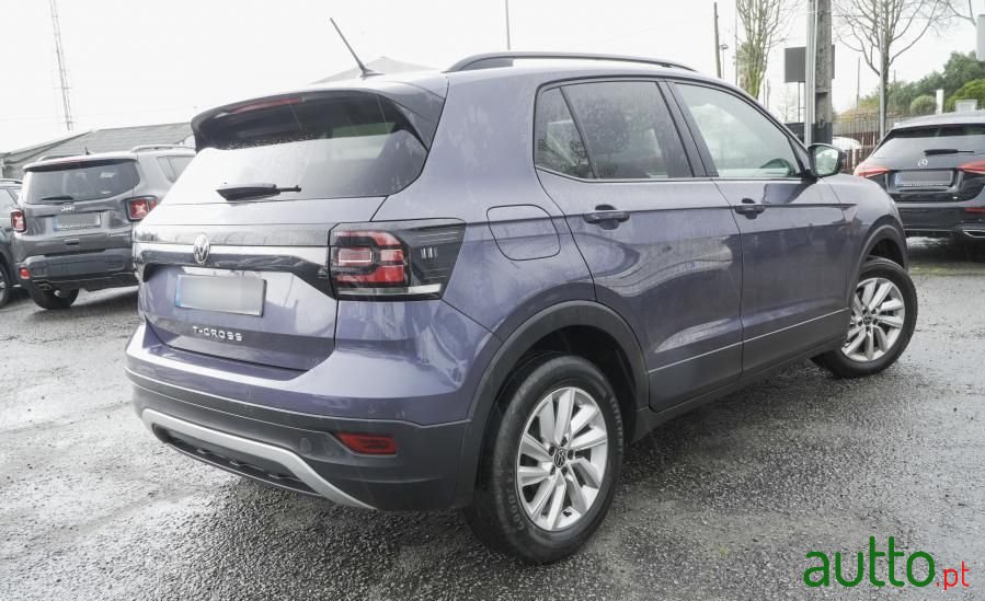 2022' Volkswagen T-Cross 1.0 Tsi photo #2