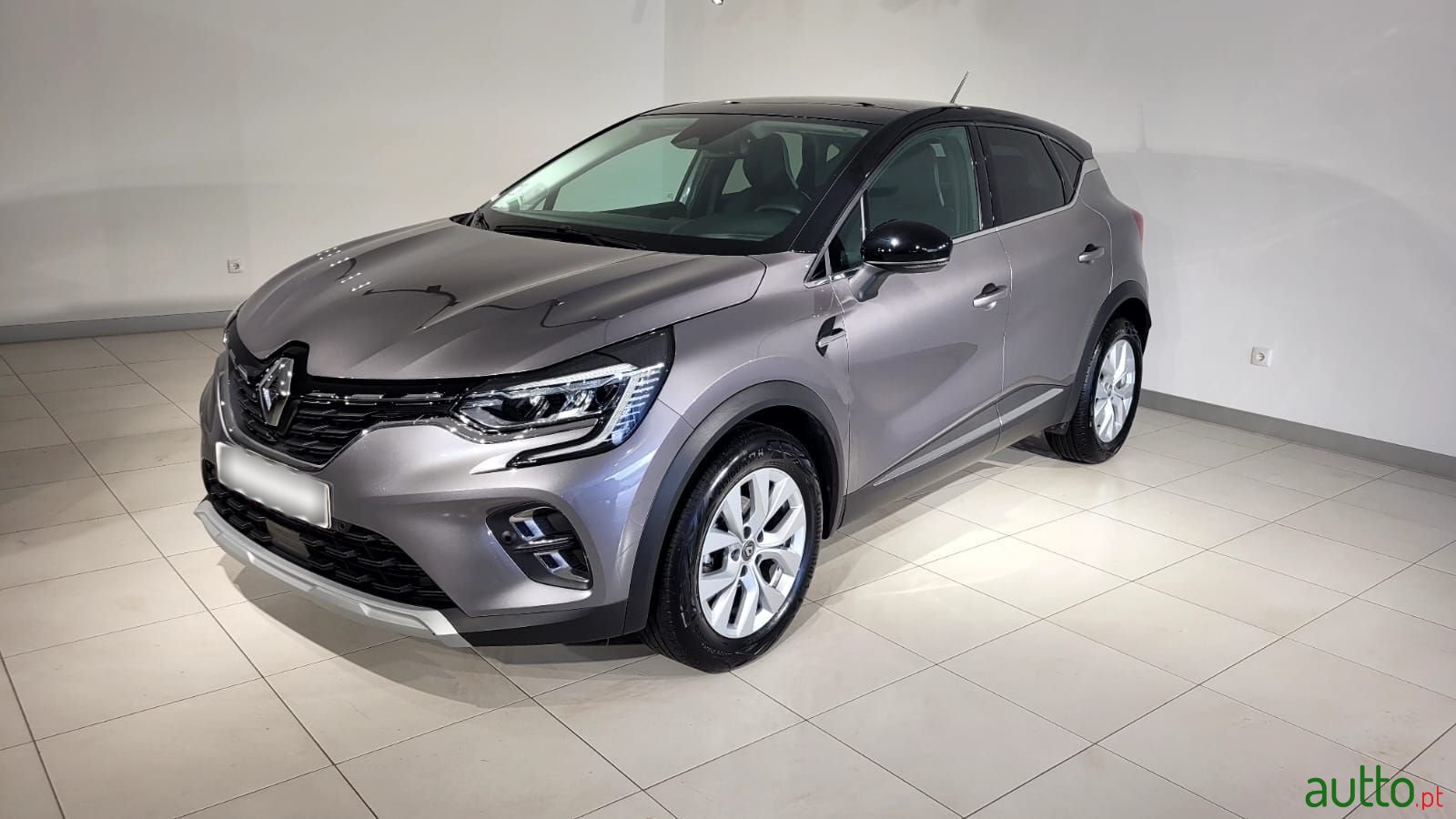 2021' Renault Captur photo #3