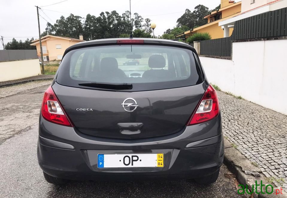 2014' Opel Corsa photo #4