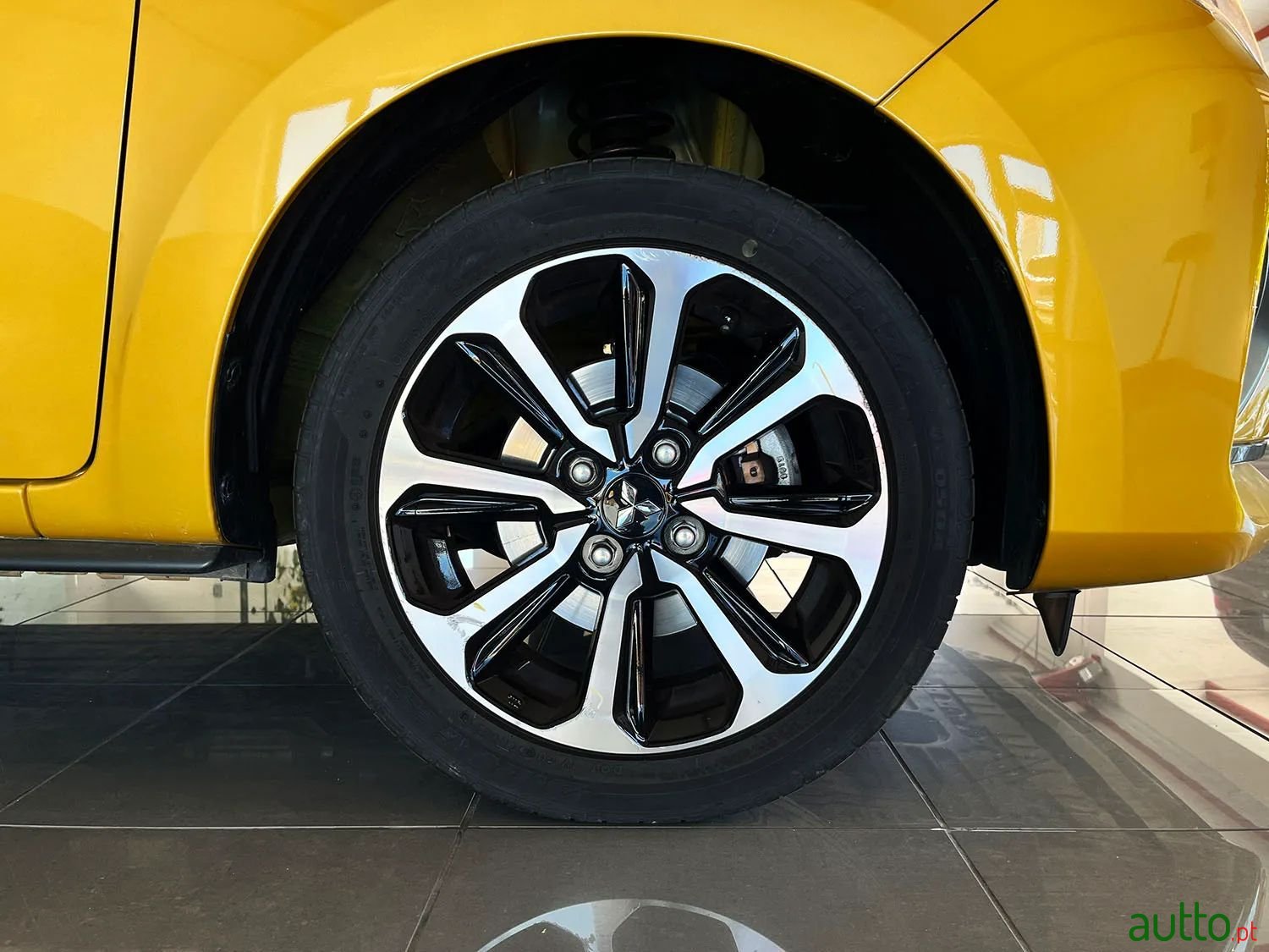 2022' Mitsubishi Space Star photo #3